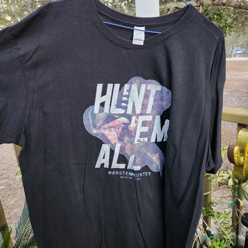 Monster Hunter " HUNT 'EM ALL "  Black T-Shirt  Size 3XL P/P